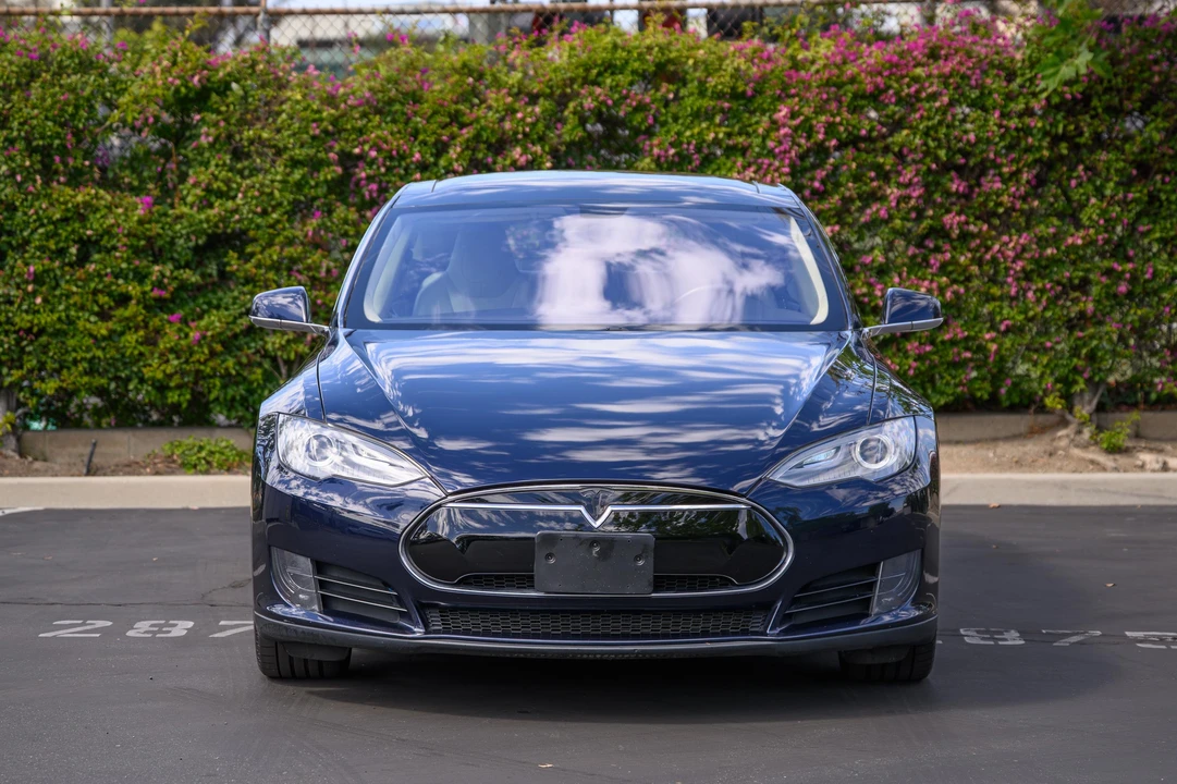2013 Tesla Model S - Image 6 of 31