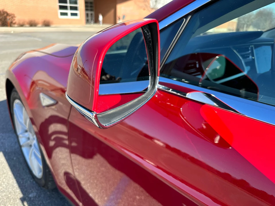 2013 Tesla Model S - Image 16 of 31