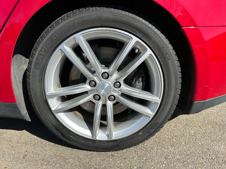 2013 Tesla Model S - Image 27 of 31