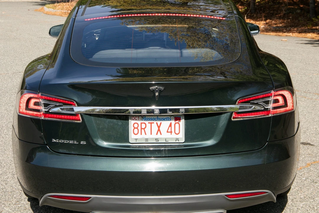 2013 Tesla Model S - Image 20 of 31