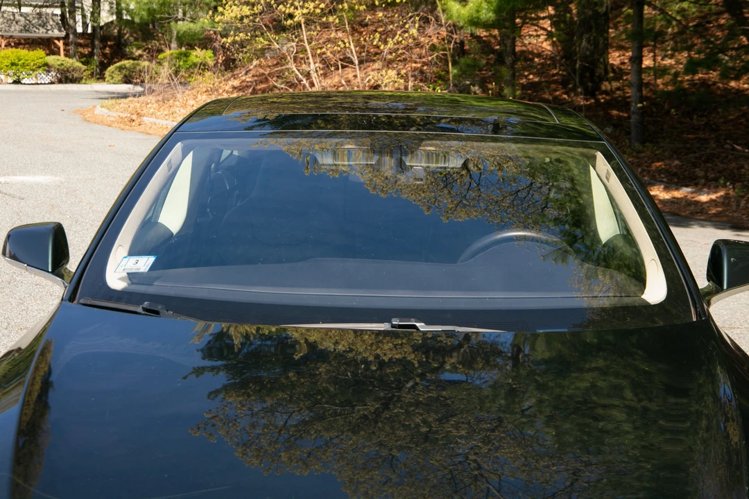 2013 Tesla Model S - Image 2 of 31