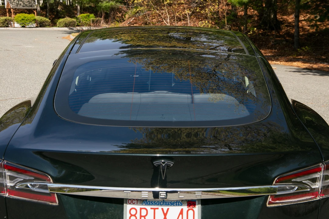 2013 Tesla Model S - Image 23 of 31