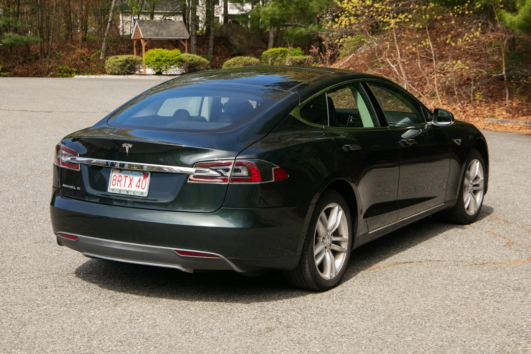 2013 Tesla Model S - Image 6 of 31