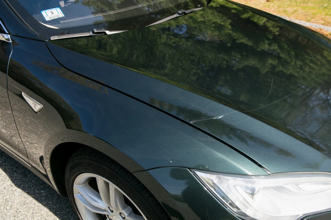 2013 Tesla Model S - Image 28 of 31