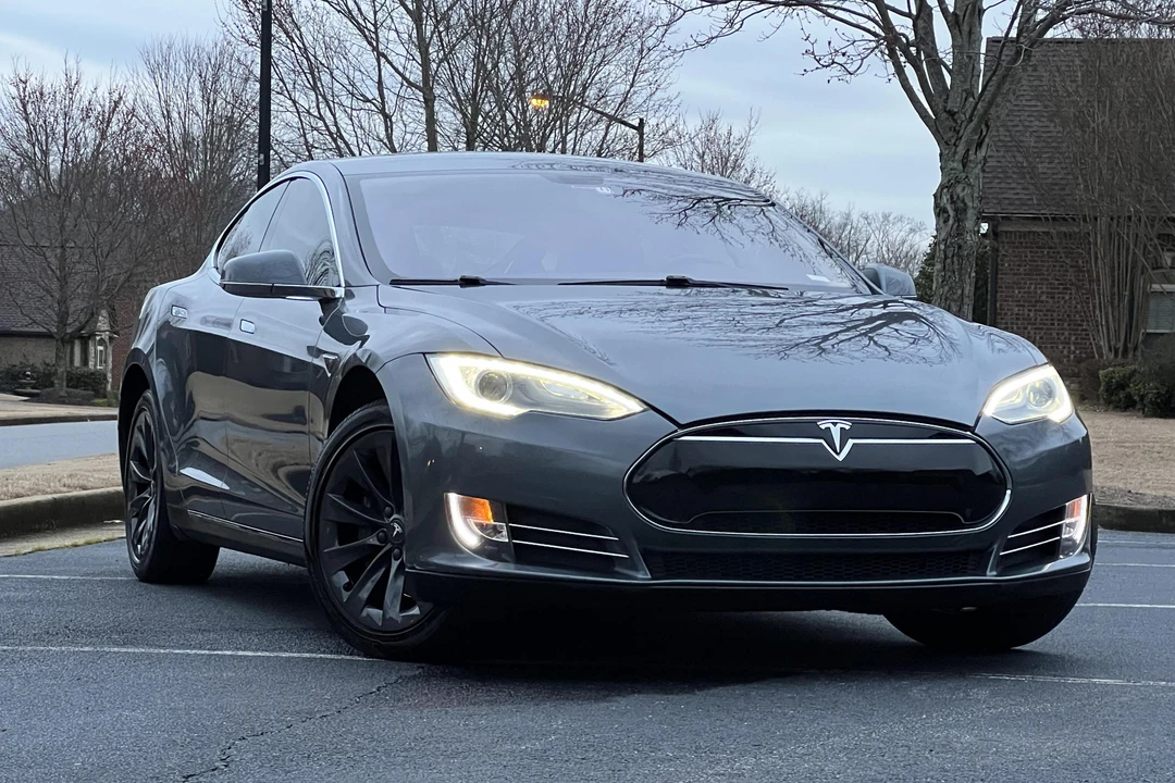 2013 Tesla Model S - Image 23 of 31