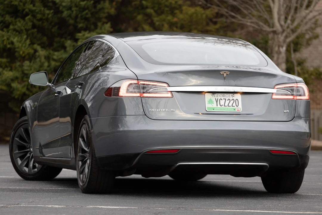 2013 Tesla Model S - Image 5 of 31
