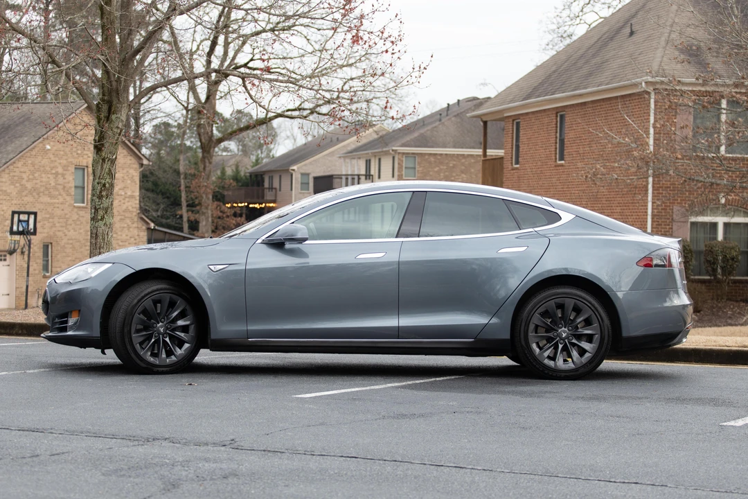 2013 Tesla Model S - Image 12 of 31