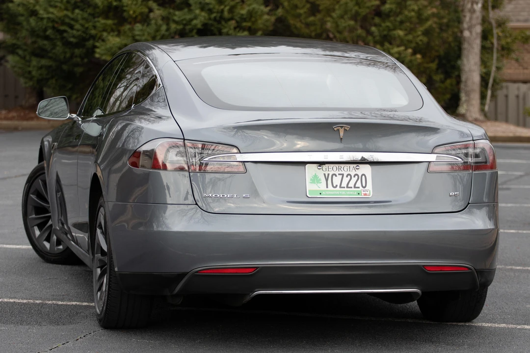 2013 Tesla Model S - Image 15 of 31
