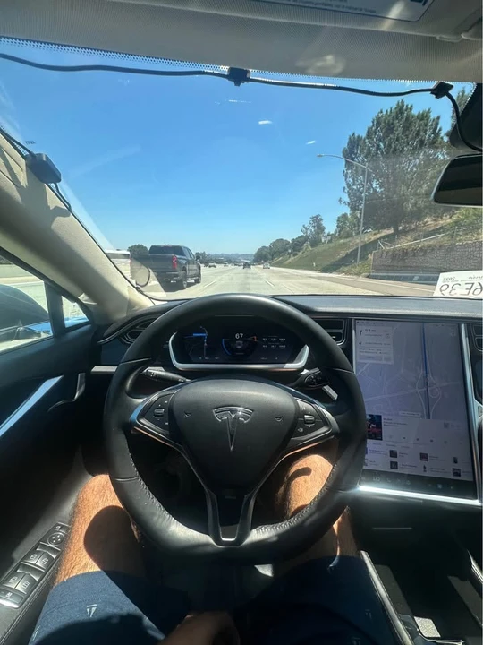2013 Tesla Model S - Image 2 of 11