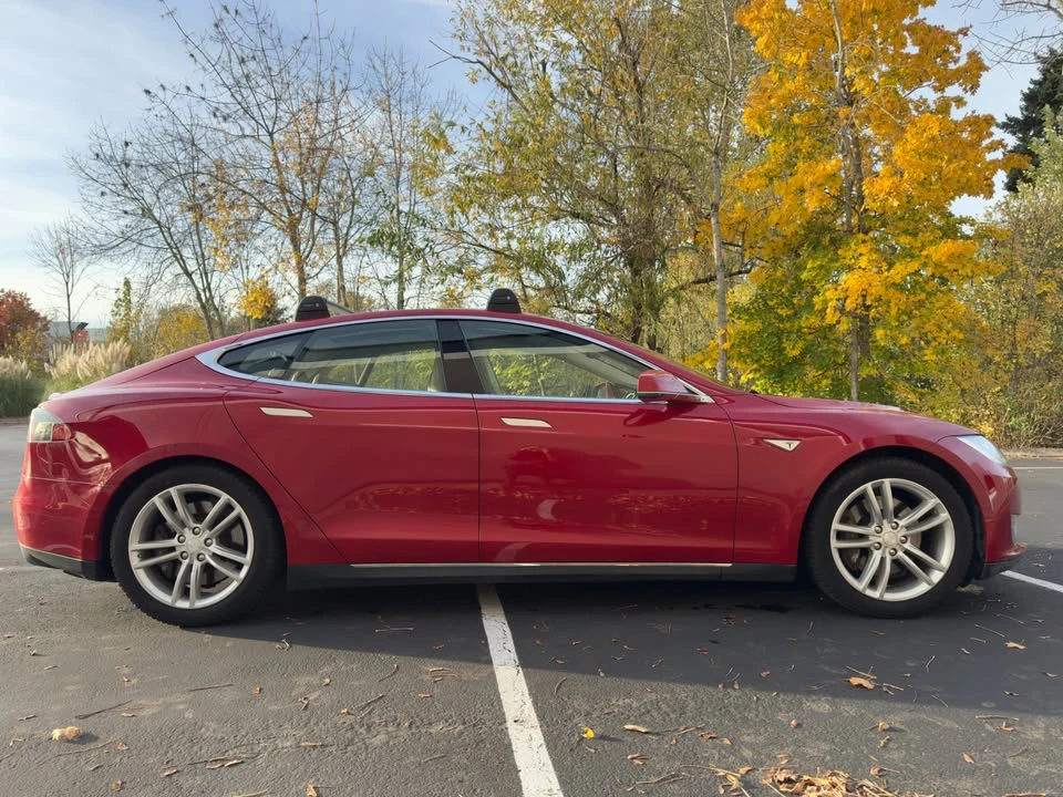 2013 Tesla Model S - Image 6 of 14