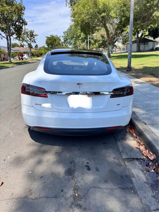 2013 Tesla Model S - Image 8 of 13