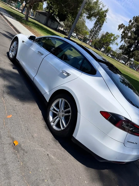 2013 Tesla Model S - Image 4 of 13