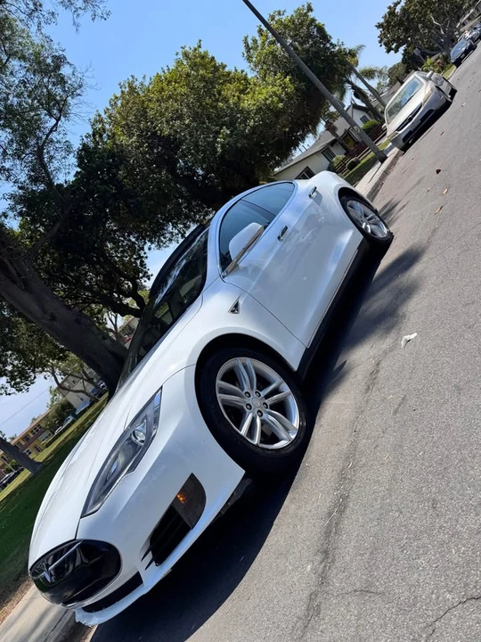 2013 Tesla Model S - Image 6 of 13