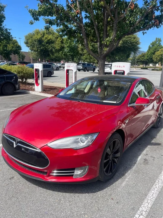 2013 Tesla Model S - Image 2 of 4