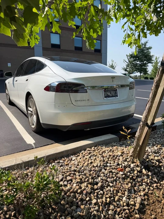 2013 Tesla Model S - Image 4 of 16