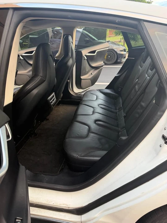 2013 Tesla Model S - Image 11 of 16