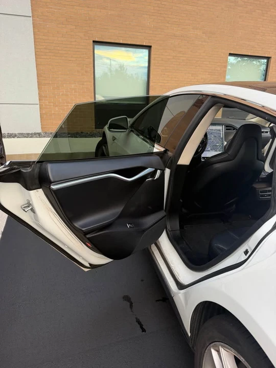 2013 Tesla Model S - Image 14 of 16