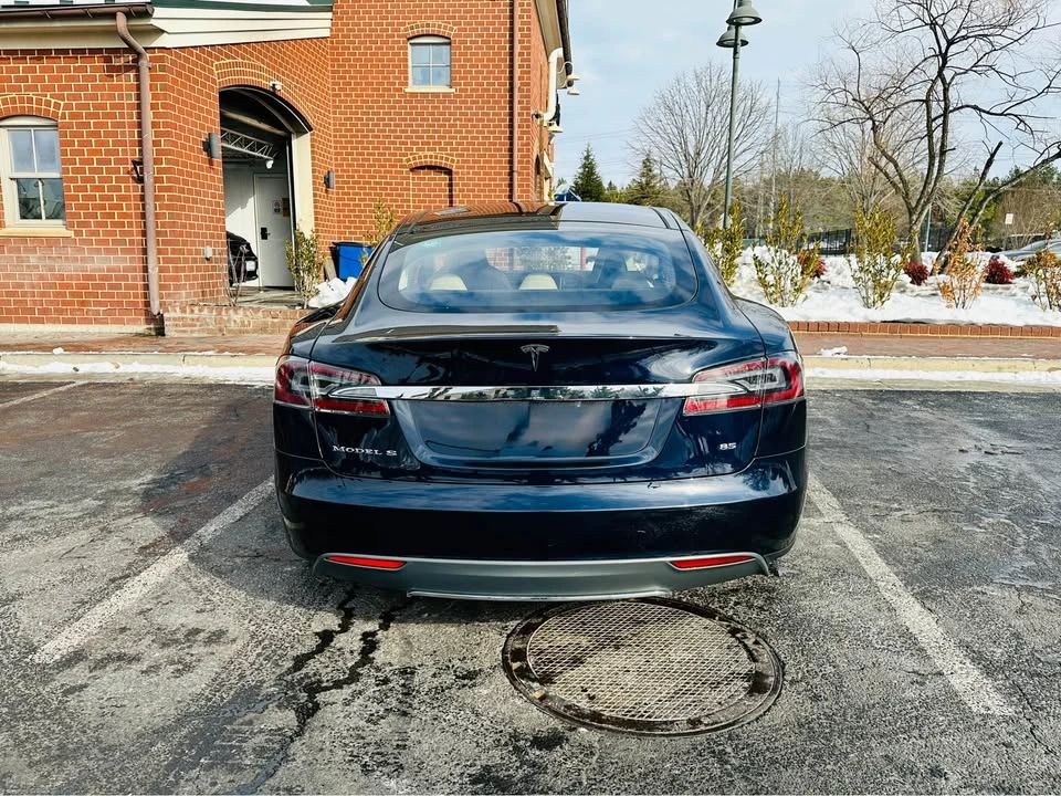 2013 Tesla Model S - Image 2 of 18