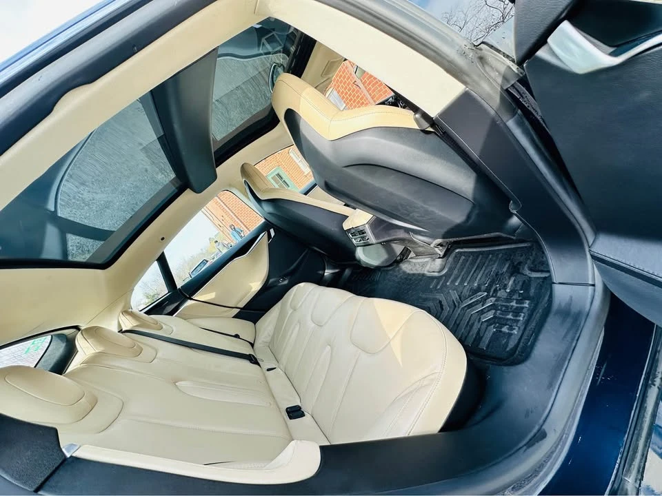 2013 Tesla Model S - Image 8 of 18