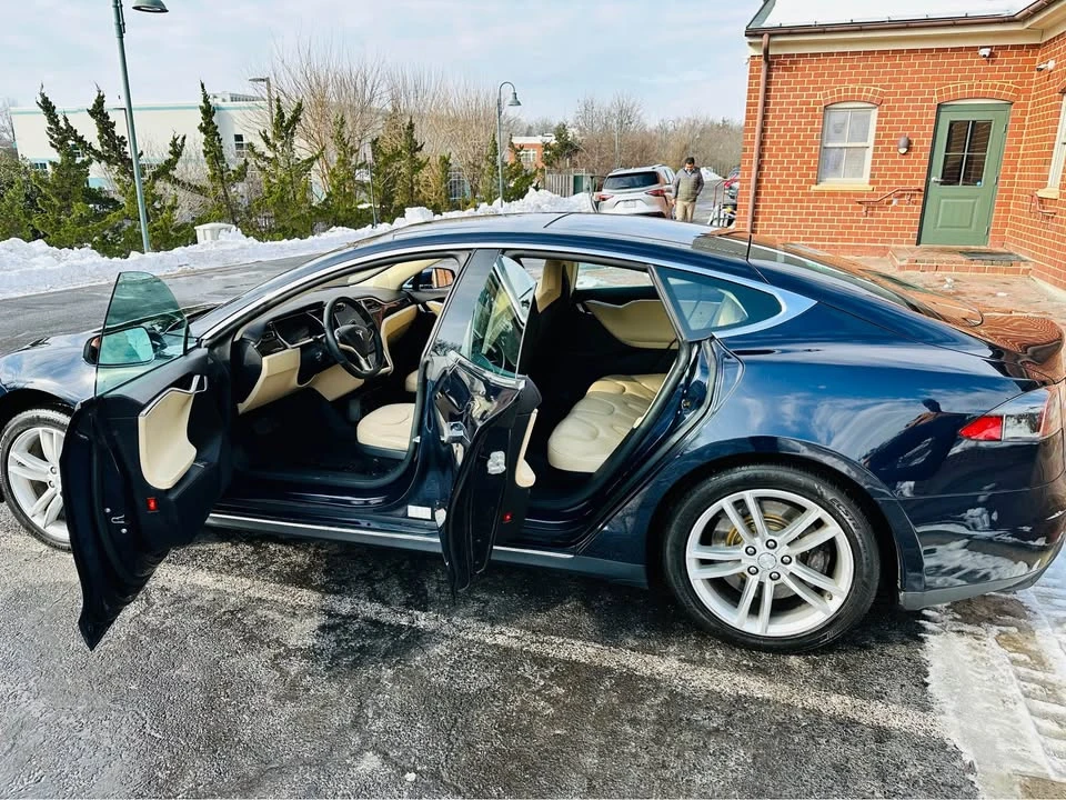 2013 Tesla Model S - Image 12 of 18