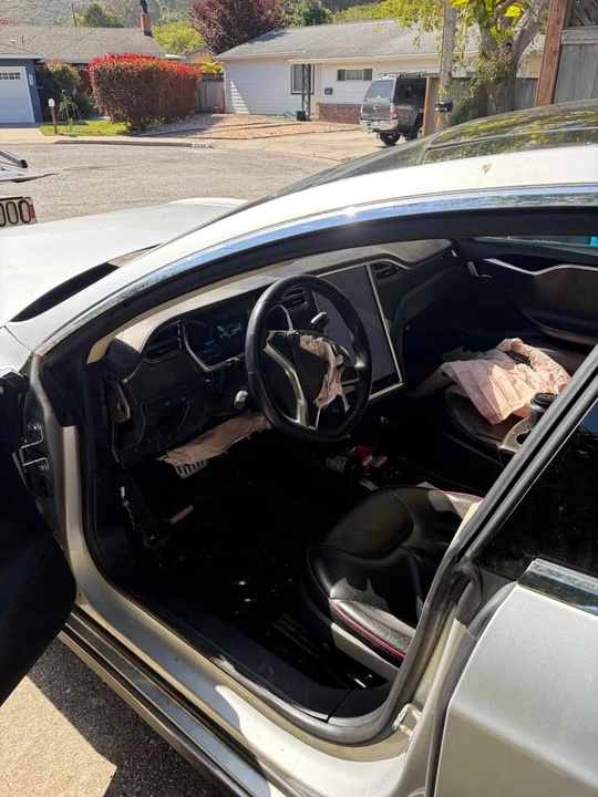 2013 Tesla Model S - Image 7 of 8