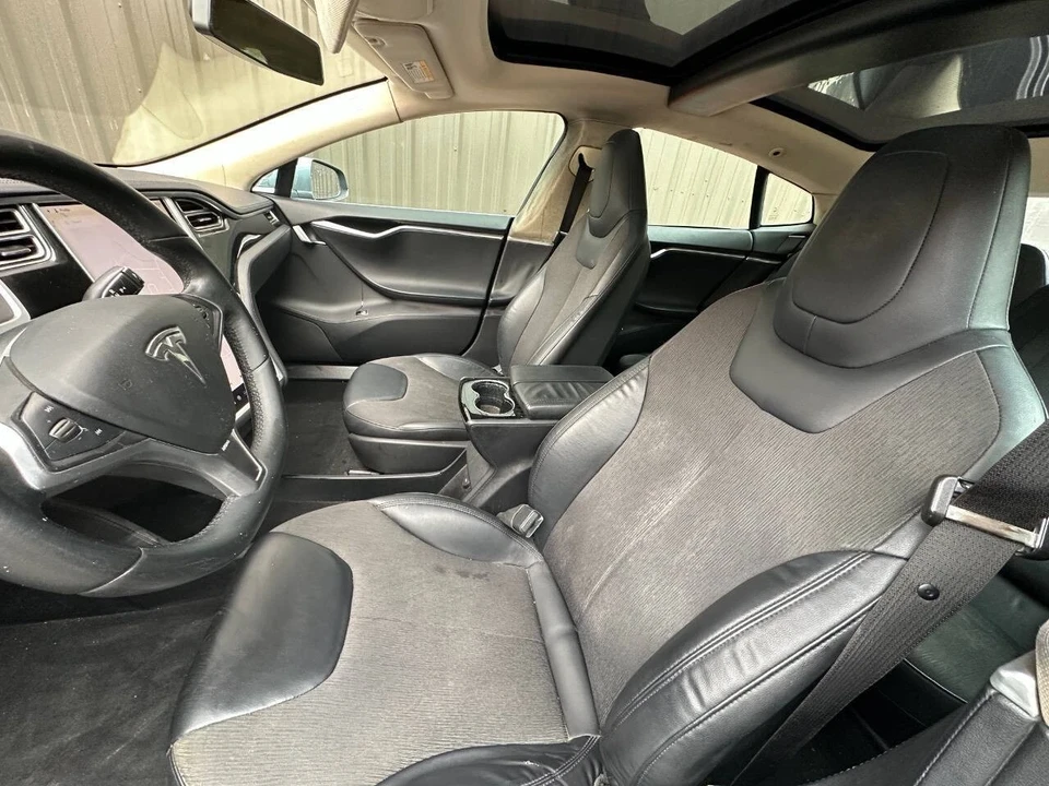 2013 Tesla Model S - Image 10 of 21