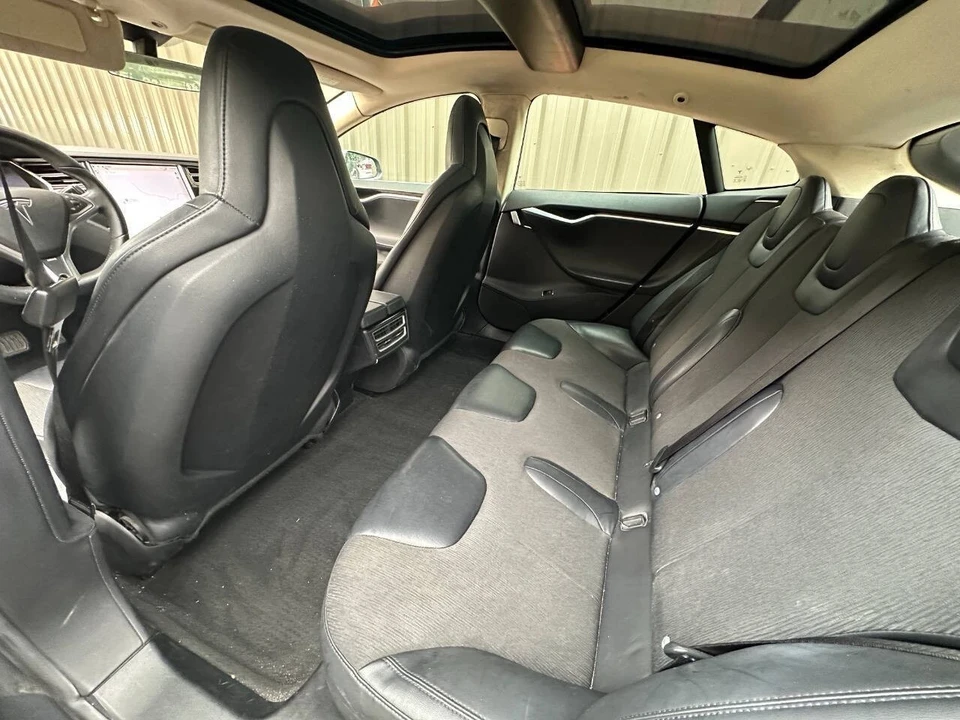 2013 Tesla Model S - Image 12 of 21
