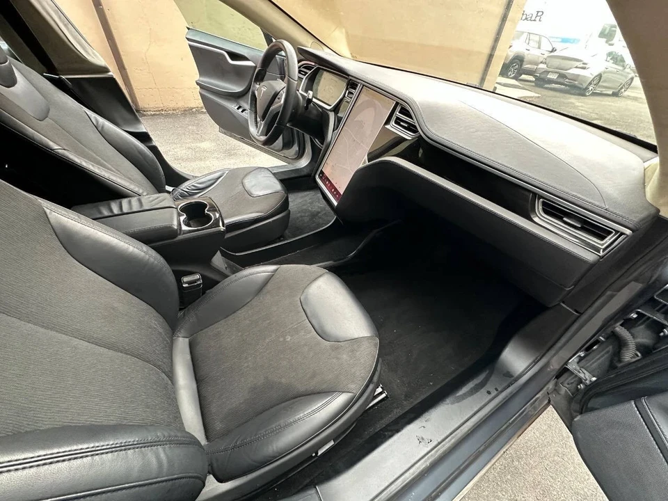 2013 Tesla Model S - Image 14 of 21