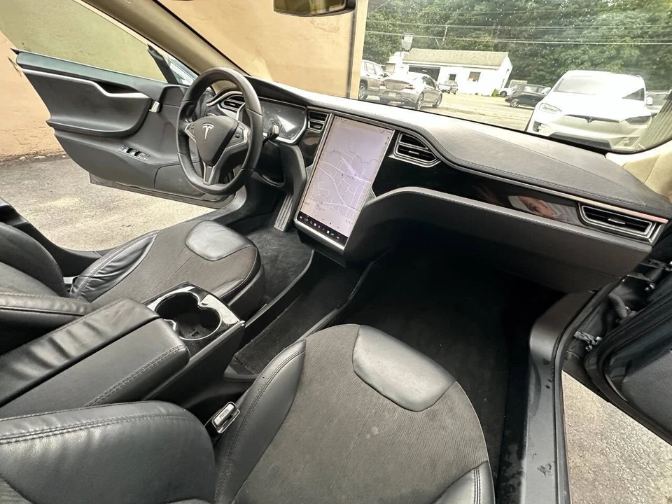 2013 Tesla Model S - Image 16 of 21