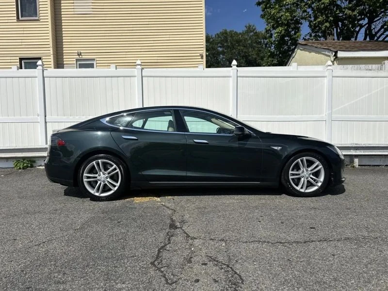 2013 Tesla Model S - Image 8 of 12