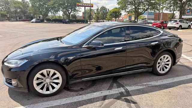 2013 Tesla Model S P85