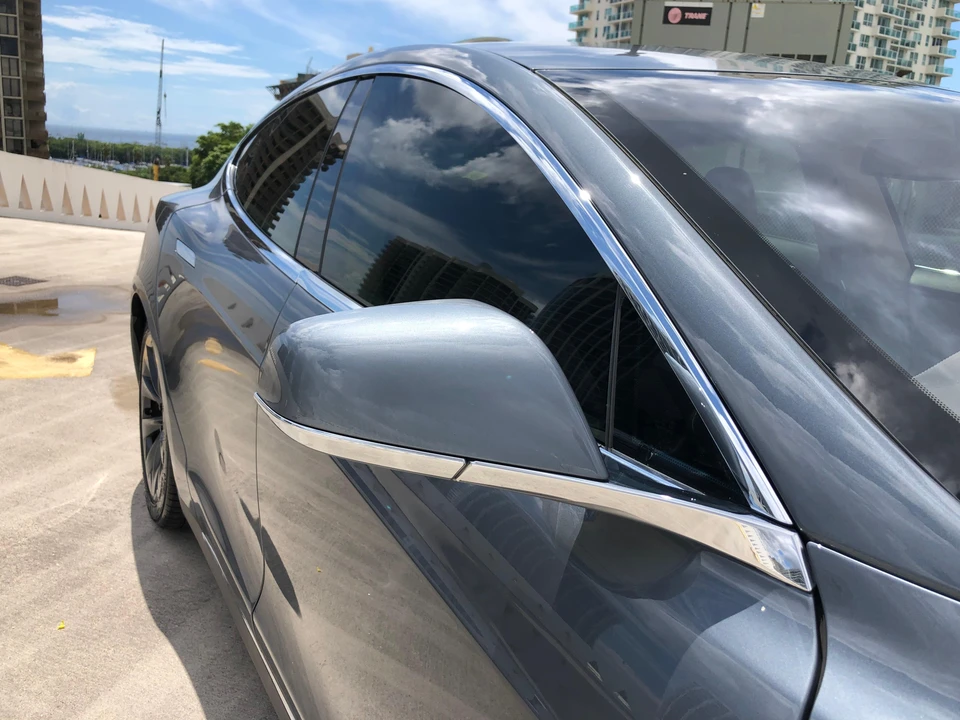 2013 Tesla Model S - Image 26 of 31