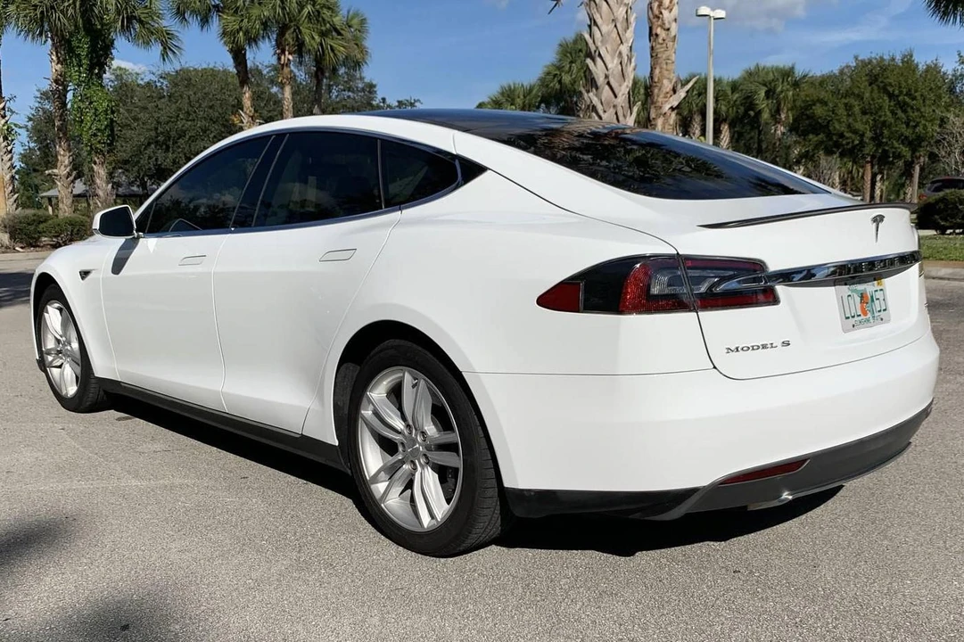 2013 Tesla Model S - Image 4 of 31