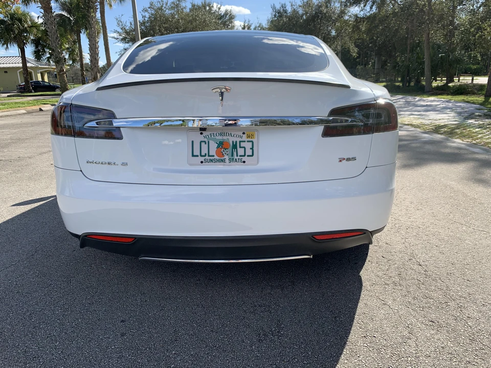 2013 Tesla Model S - Image 31 of 31