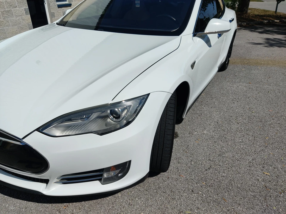 2013 Tesla Model S - Image 26 of 31