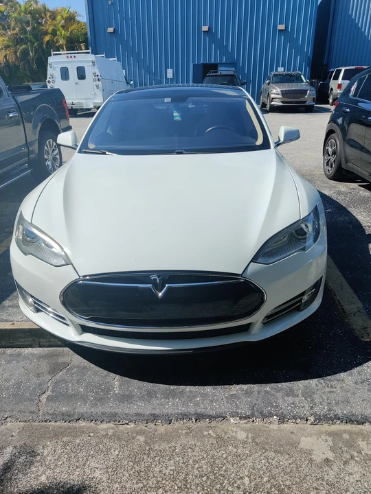 2013 Tesla Model S - Image 6 of 31