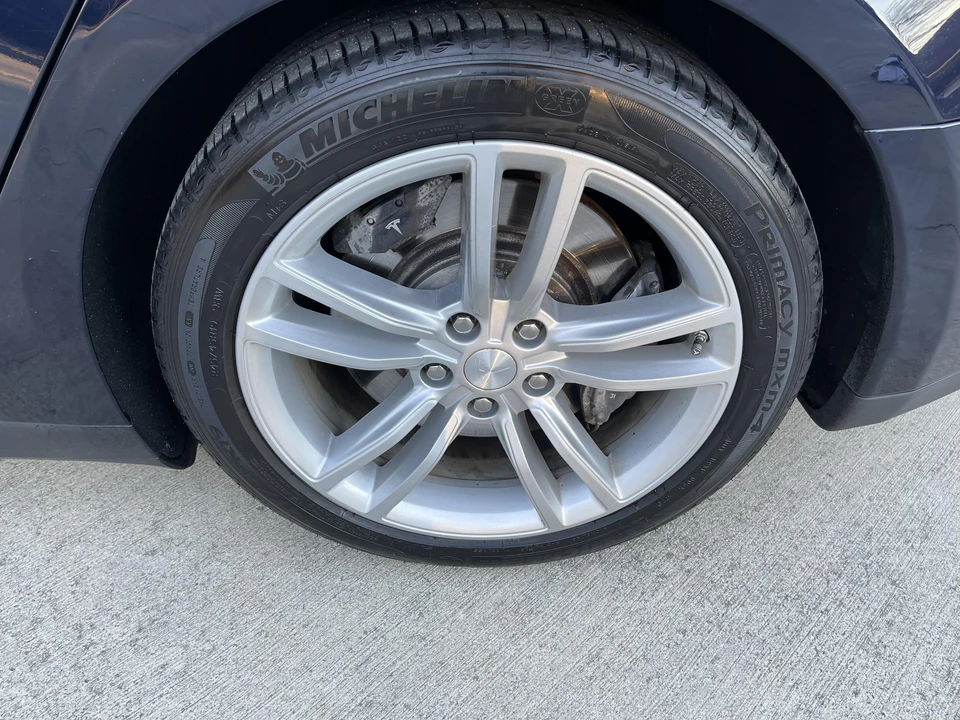 2013 Tesla Model S - Image 15 of 31