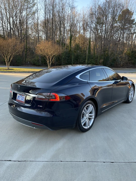 2013 Tesla Model S - Image 8 of 31