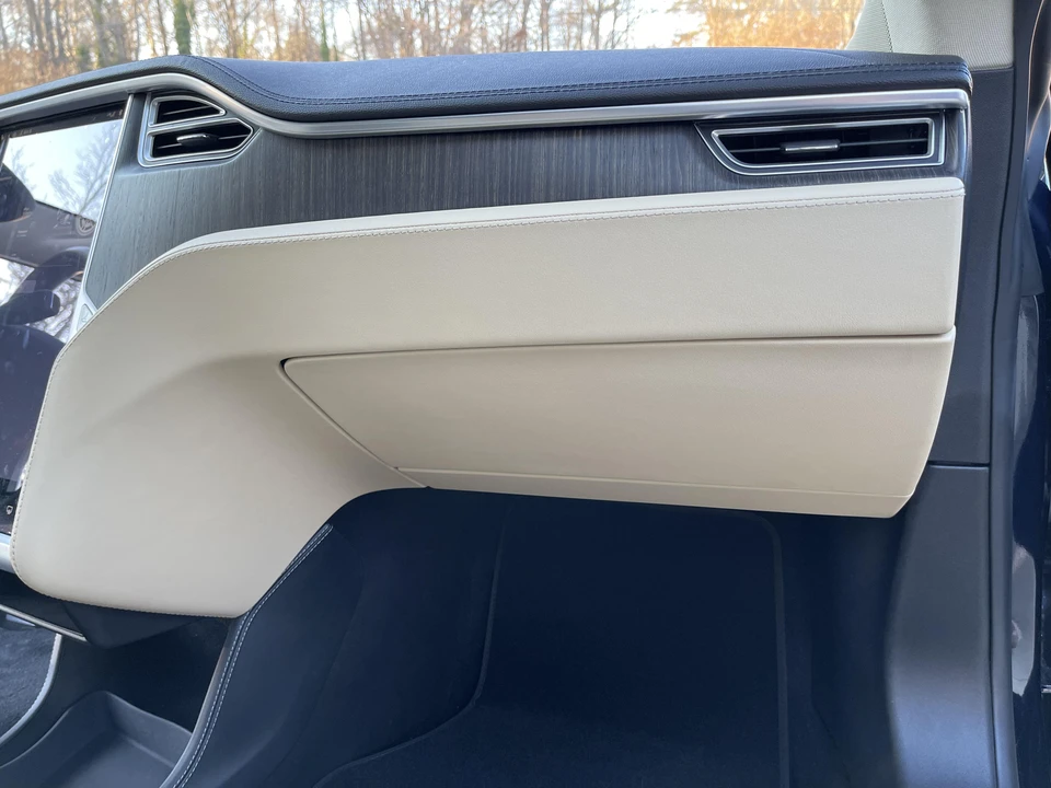 2013 Tesla Model S - Image 30 of 31