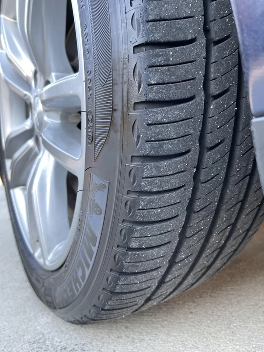 2013 Tesla Model S - Image 19 of 31