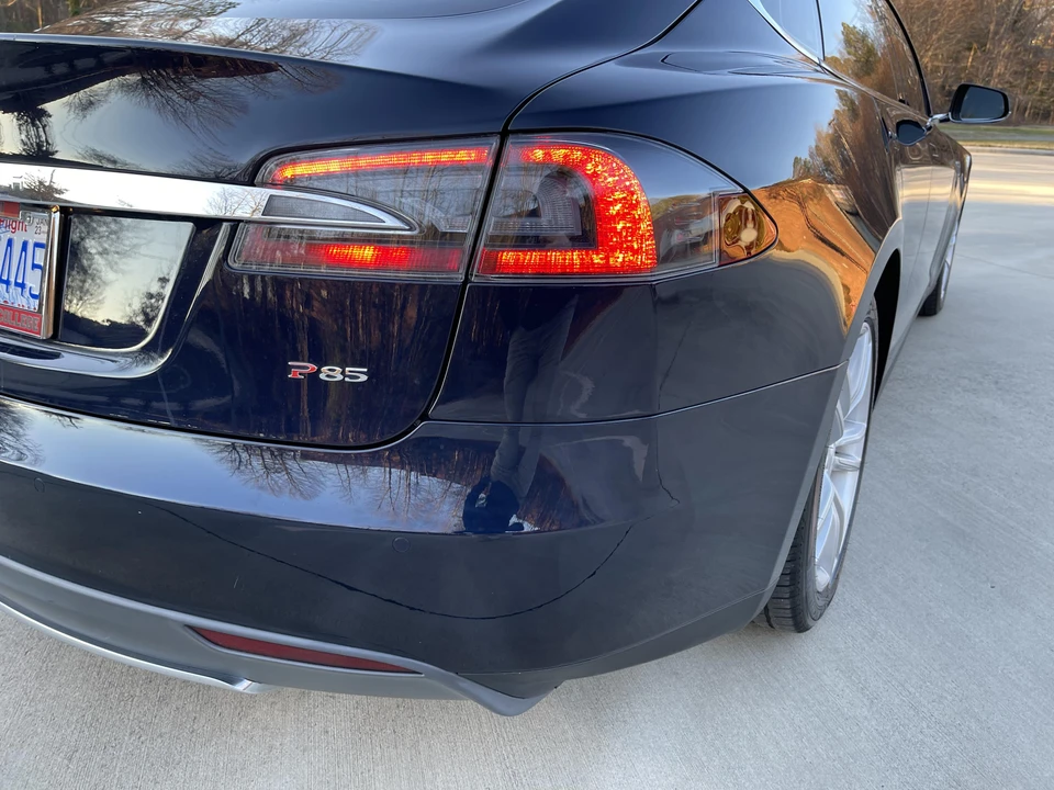 2013 Tesla Model S - Image 10 of 31
