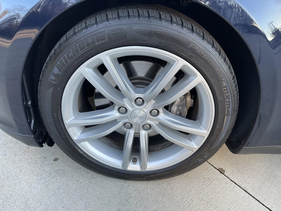 2013 Tesla Model S - Image 14 of 31