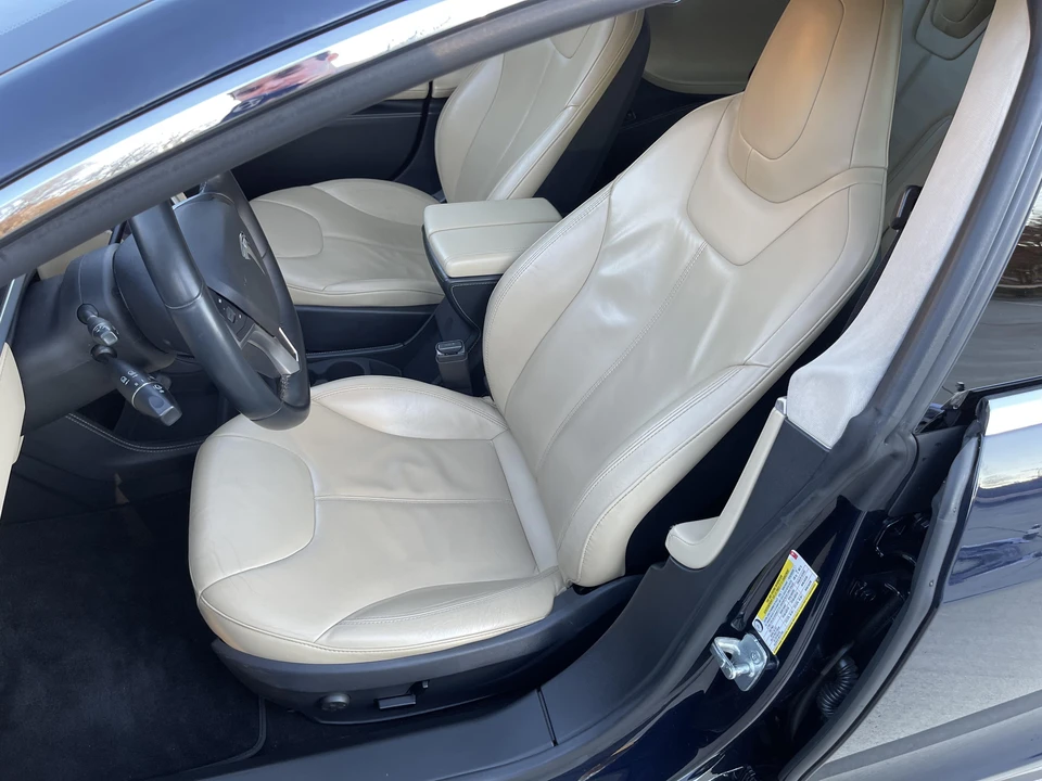 2013 Tesla Model S - Image 25 of 31