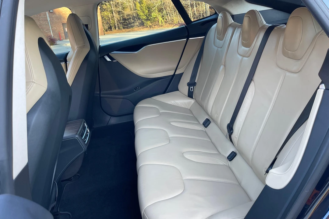 2013 Tesla Model S - Image 23 of 31