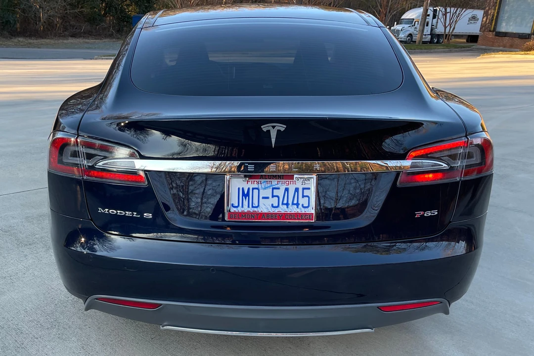2013 Tesla Model S - Image 5 of 31
