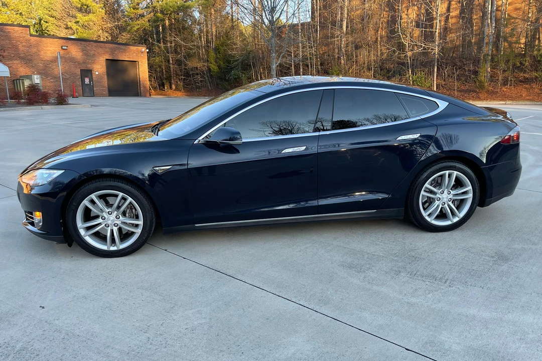 2013 Tesla Model S - Image 7 of 31
