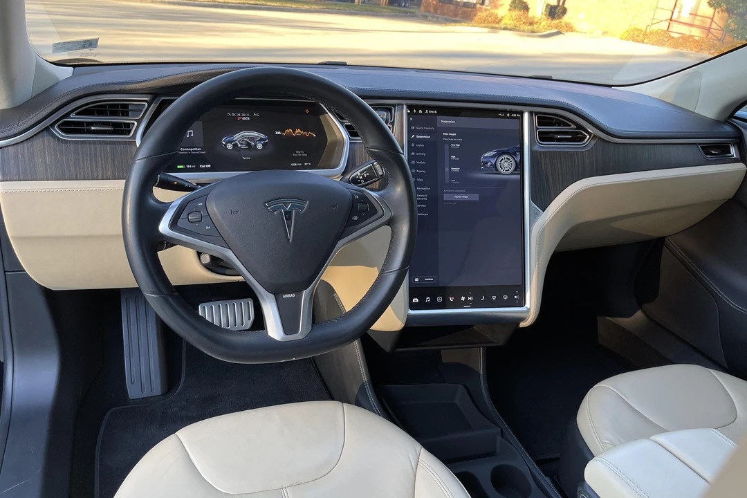 2013 Tesla Model S - Image 21 of 31