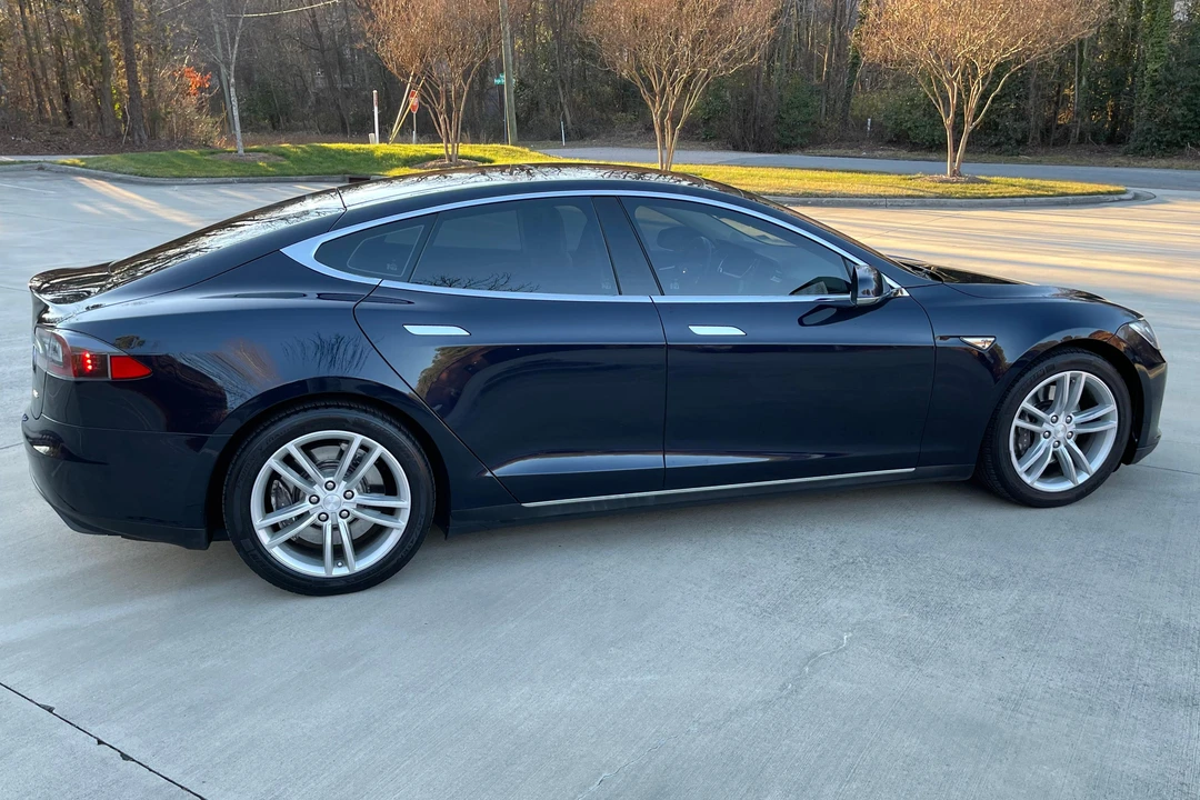 2013 Tesla Model S - Image 3 of 31