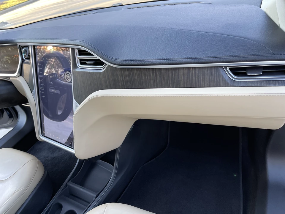 2013 Tesla Model S - Image 29 of 31
