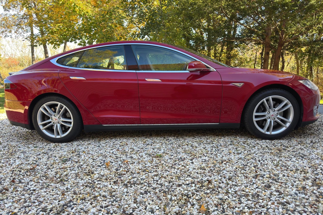 2013 Tesla Model S - Image 3 of 31